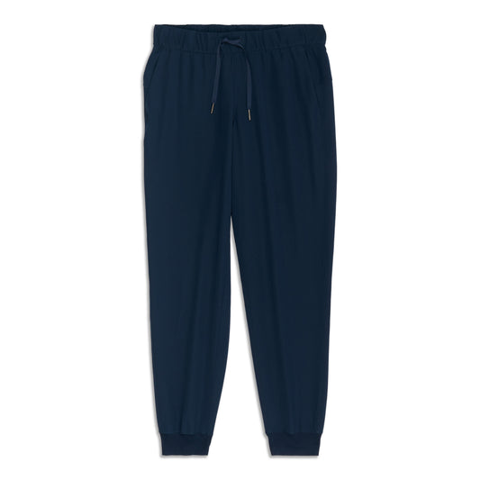 On The Fly Mid-Rise Jogger - Resale
