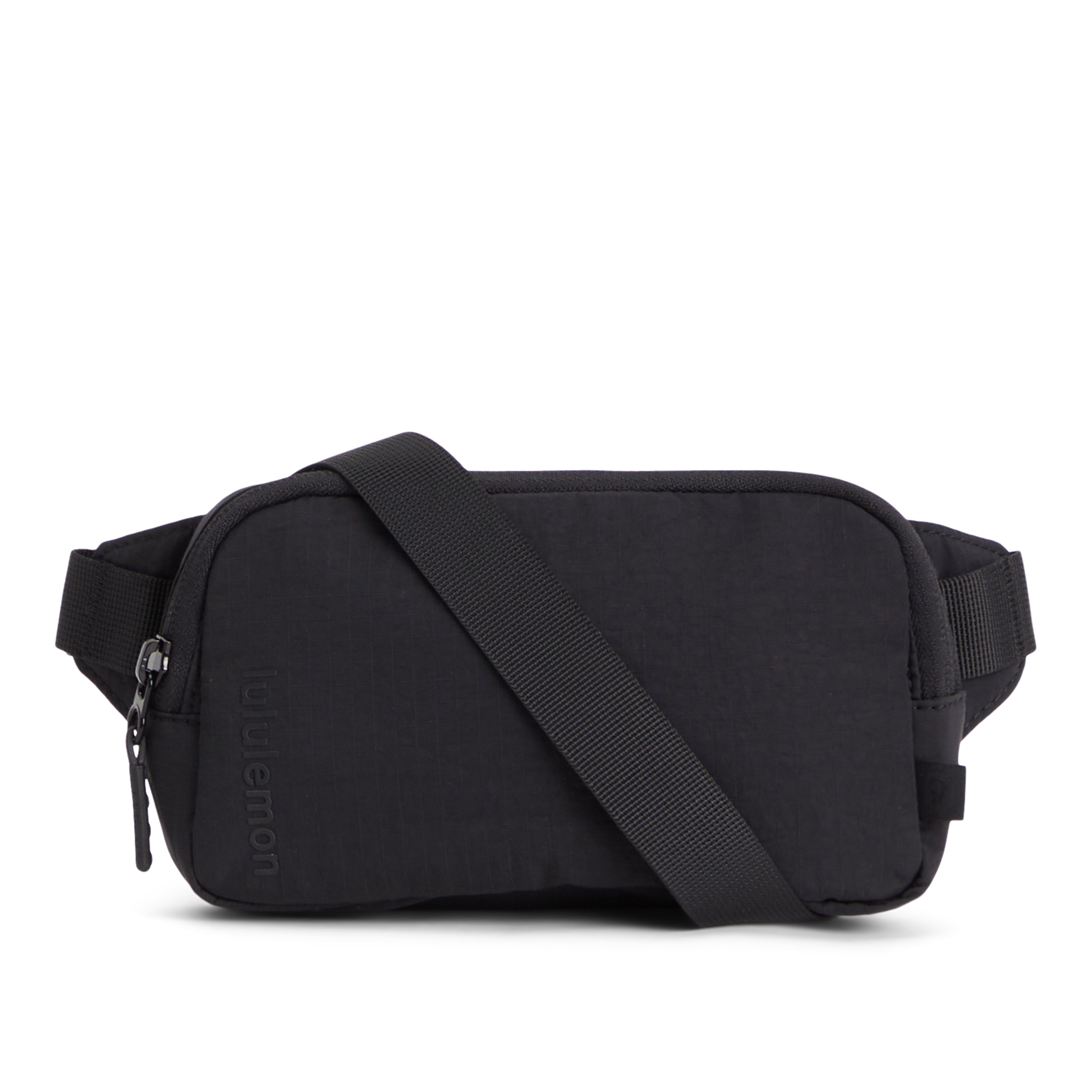 Lululemon Everywhere Belt Bag deals Black